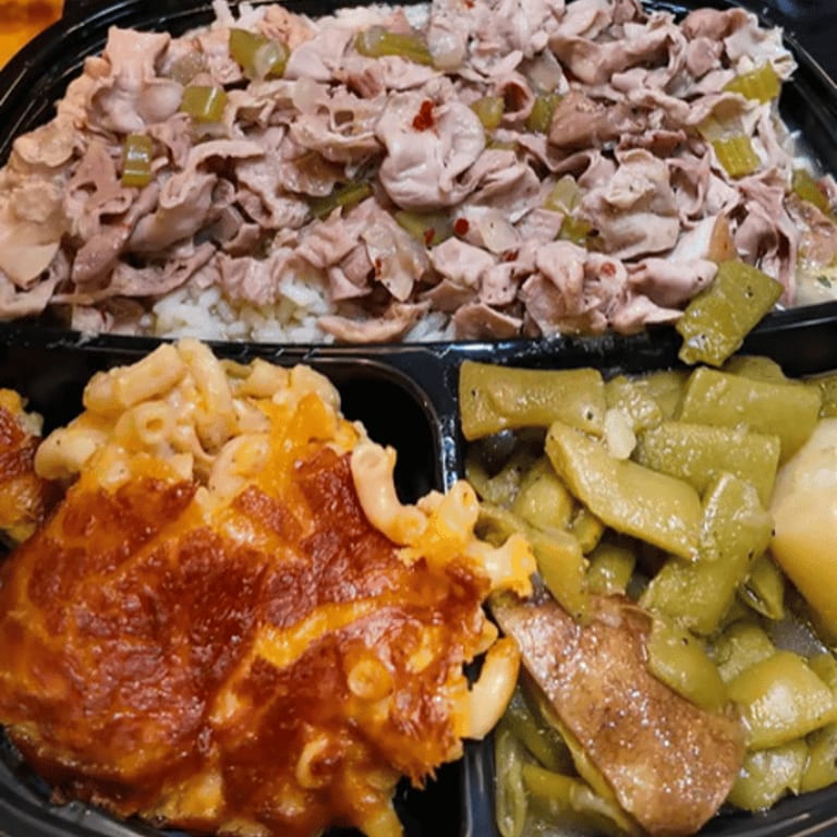 Satisfying Soul-Food Lunch Options