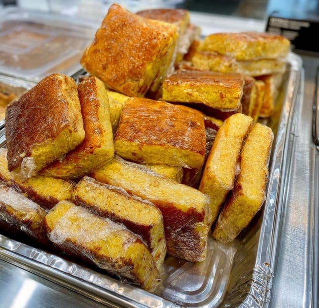 Extra Cornbread.